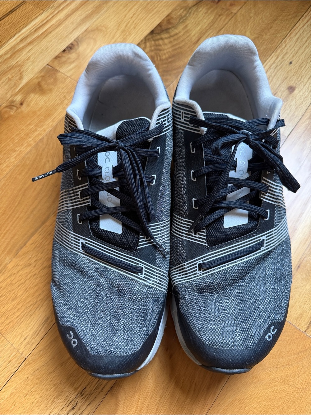 On Running Men's Athletic Shoes in Black and Gray | US M12.5